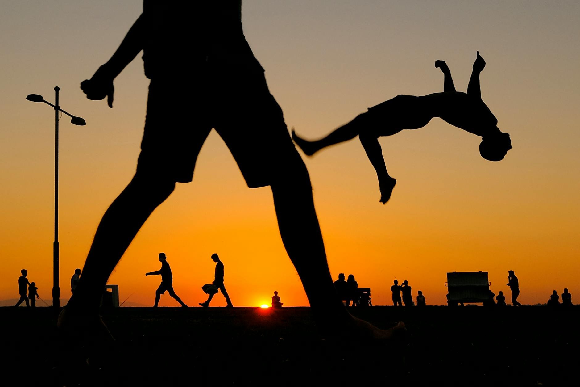 华体会正规站点-体育赛事内容稿综合博彩平台